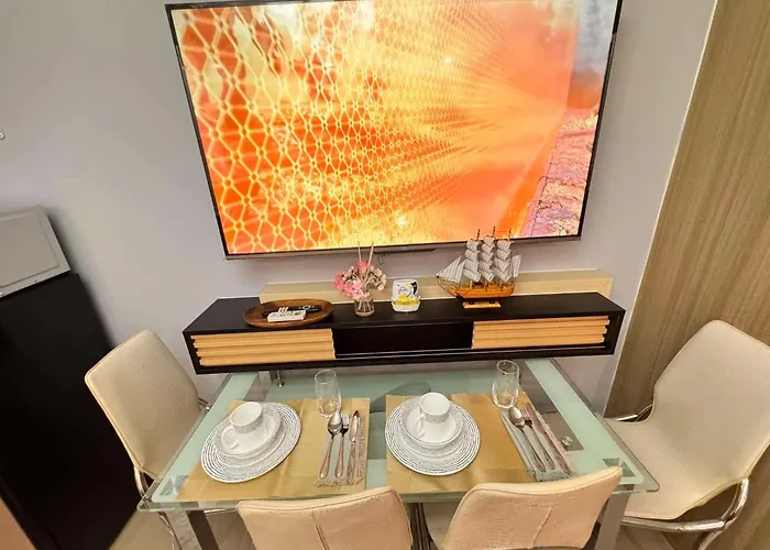Aparthotel Shore Staycation Manila