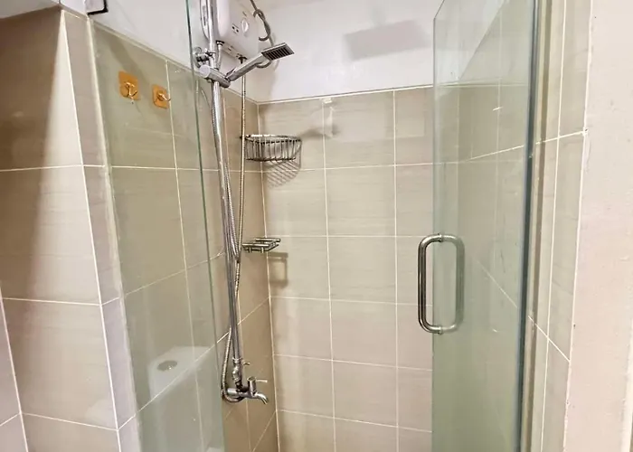 Shore Staycation Aparthotel